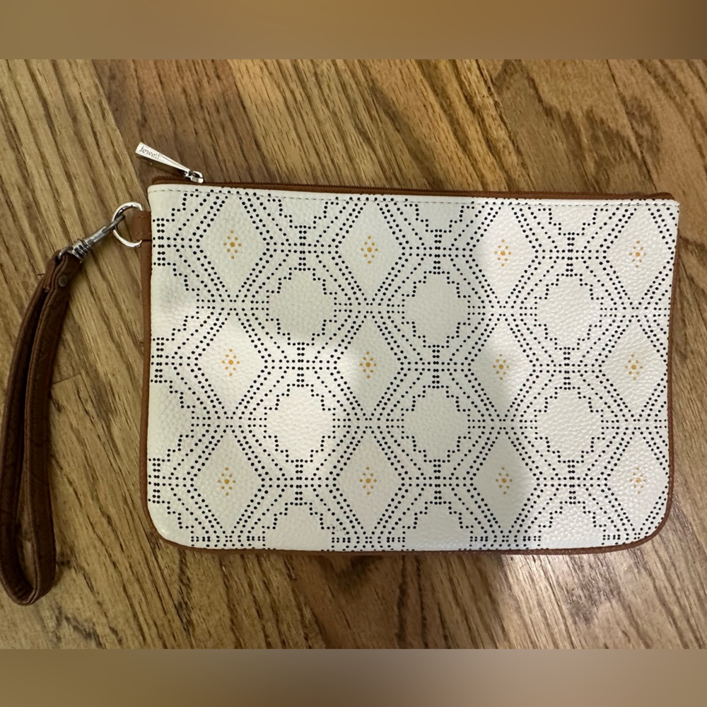 no name wristlet with Aztec-y pattern